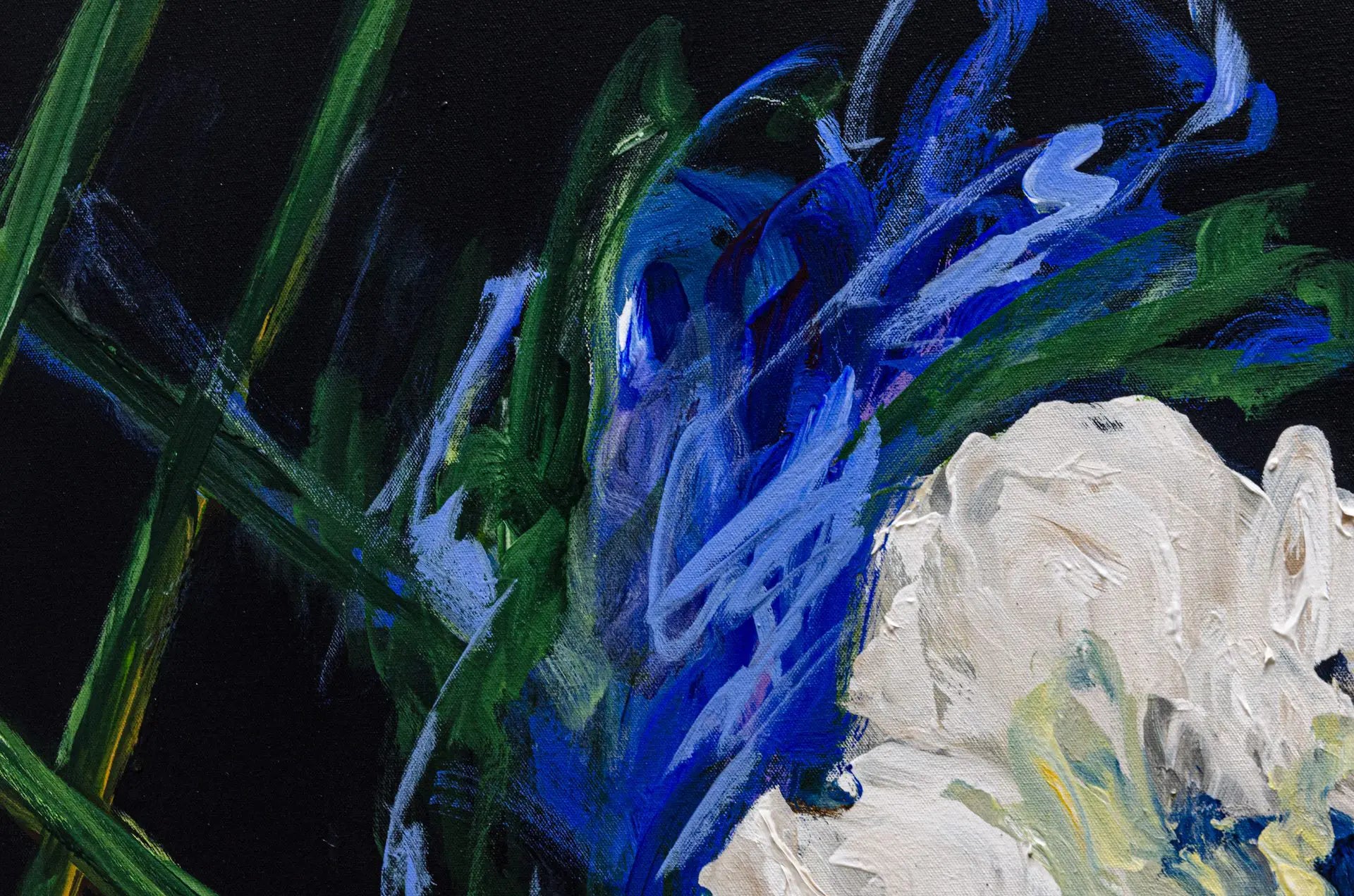 A detailed close up photo of the large abstract floral painting, Lost in a Dream #2 by Ramona Stelzer