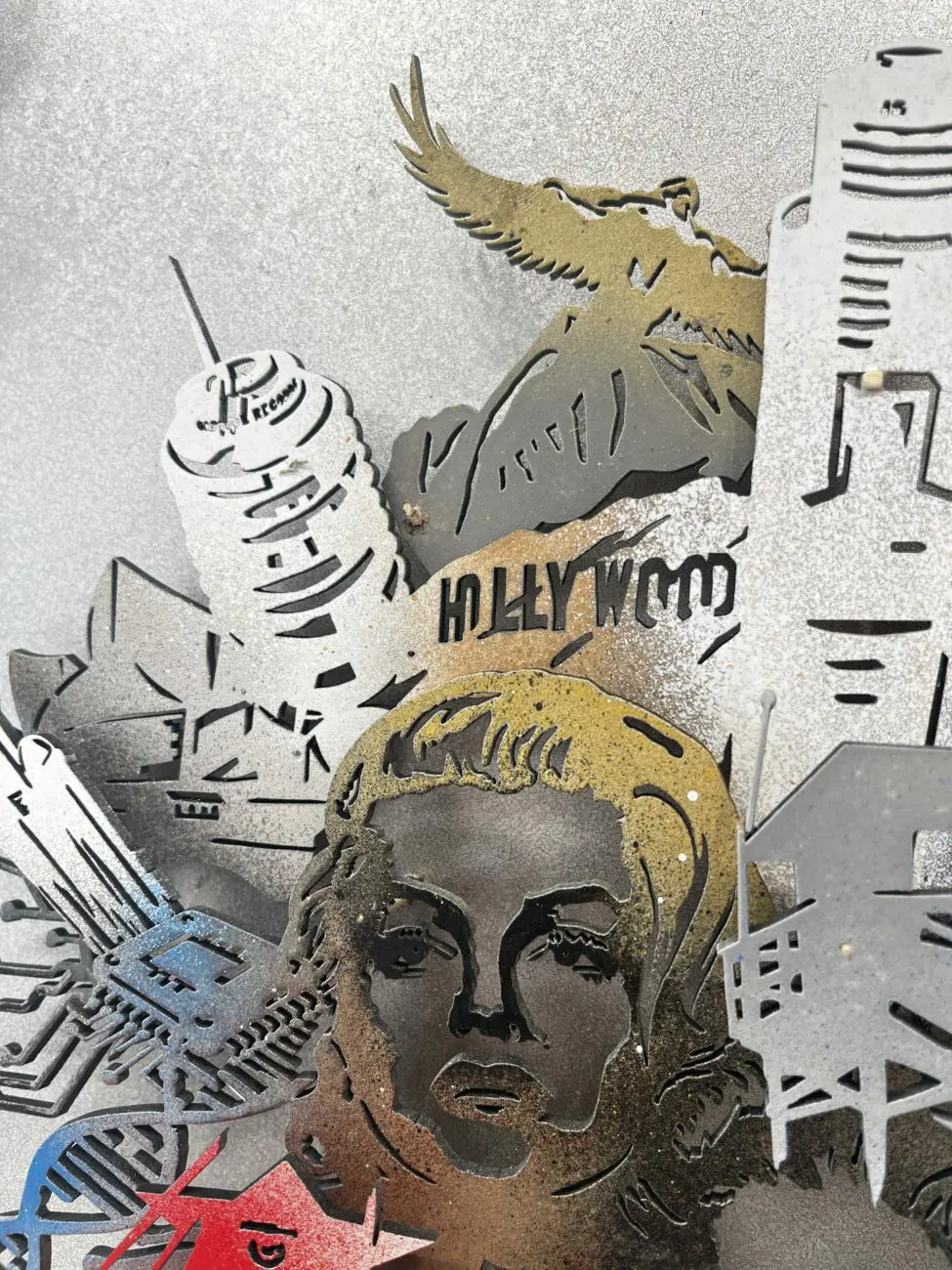 Frederic Daty painting sculpture side view Frederic Daty painting sculpture side view